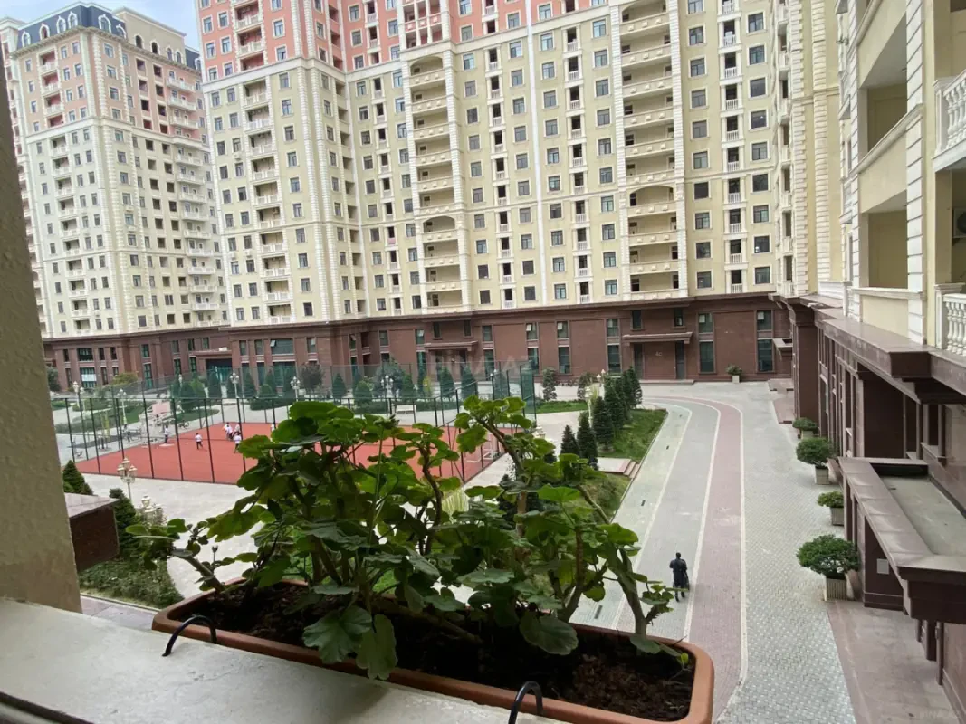 Satılır 2 otaqlı mənzil 68 m²
