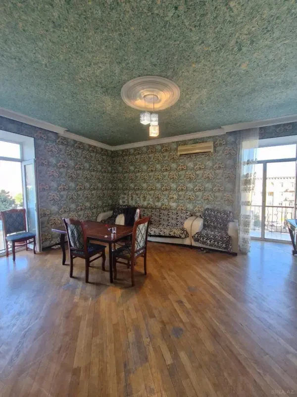 Satılır 3 otaqlı mənzil 74 m²