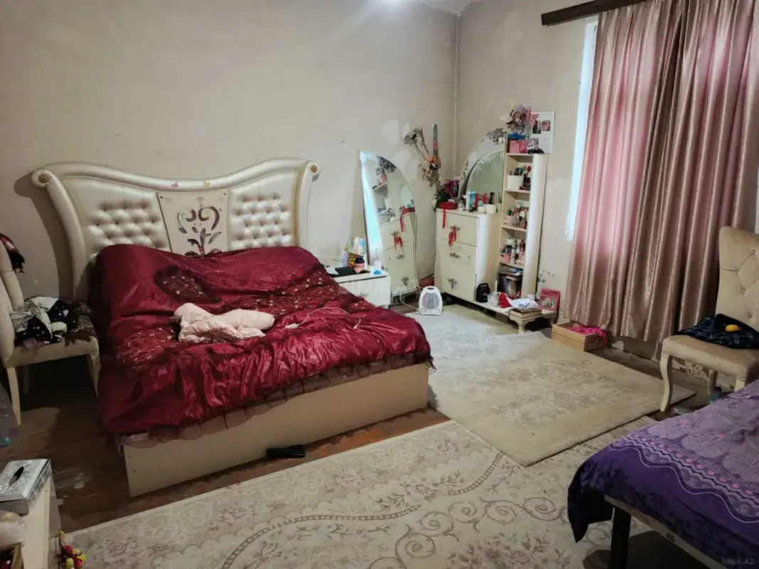 Satılır 6 otaqlı həyət evi 200 m²