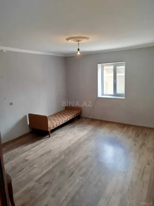 Satılır 2 otaqlı həyət evi 40 m²