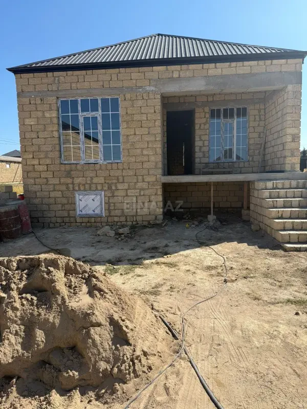 Satılır 4 otaqlı həyət evi 115 m²
