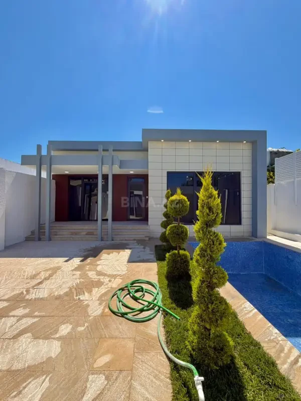 Satılır 4 otaqlı həyət evi 160 m²