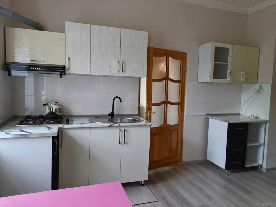 Kirayə verilir 2 otaqlı həyət evi 48 m²