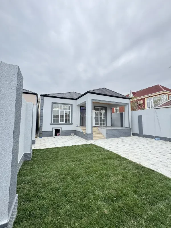 Satılır 4 otaqlı həyət evi 100 m²