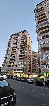 Satılır 5 otaqlı mənzil 200 m² — Bakı, Həzi Aslanov qəs. 5 otaq 200.00 m²