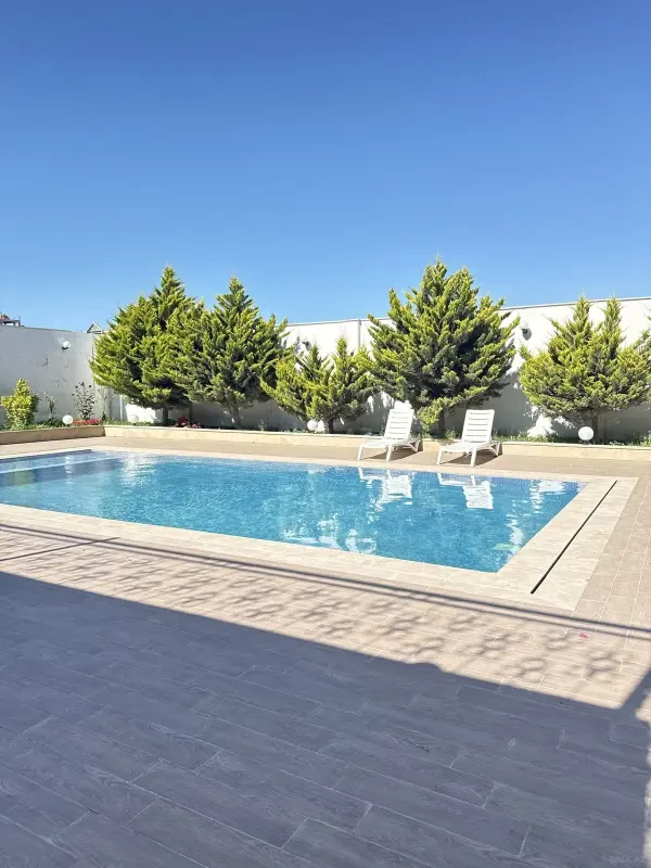 Kirayə verilir 6 otaqlı həyət evi 360 m²