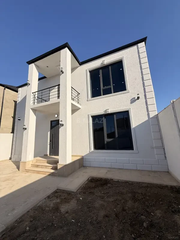 Satılır 5 otaqlı həyət evi 200 m²