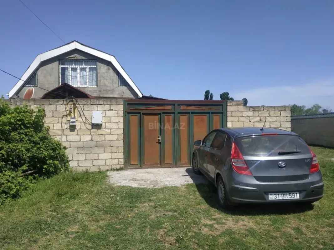 Satılır 3 otaqlı həyət evi 2500 m²