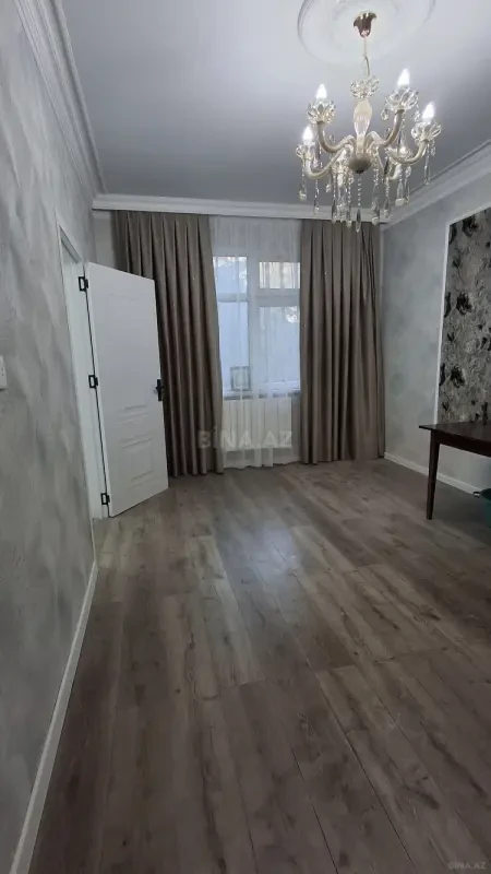 Satılır 1 otaqlı mənzil 35 m²