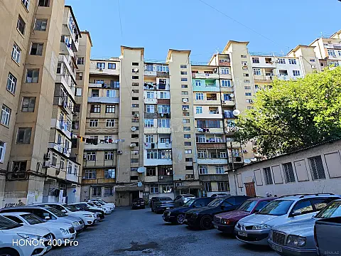 Kirayə verilir 3 otaqlı mənzil 70 m² — Bakı, Həzi Aslanov qəs. 3 otaq 70.00 m²