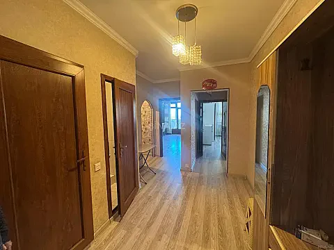 Kirayə verilir 3 otaqlı mənzil 80 m² — Bakı, Bakıxanov 3 otaq 80.00 m²