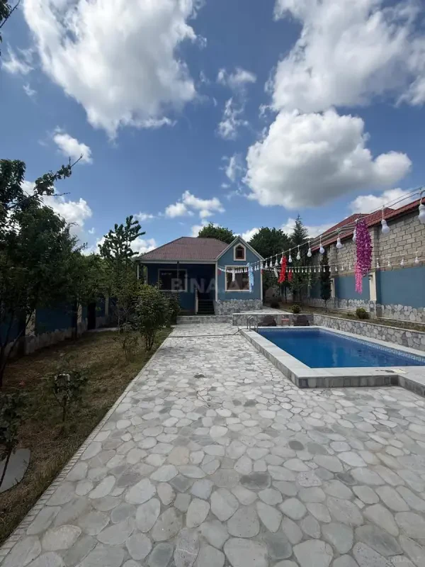 Kirayə verilir 2 otaqlı həyət evi 100 m²