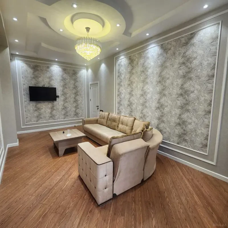 Kirayə verilir 2 otaqlı mənzil 100 m²