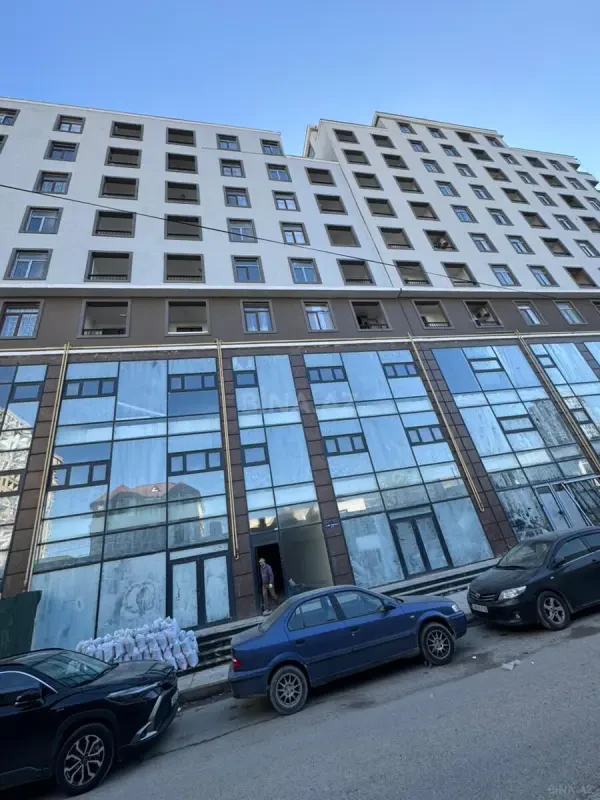 Satılır 1 otaqlı mənzil 77 m²