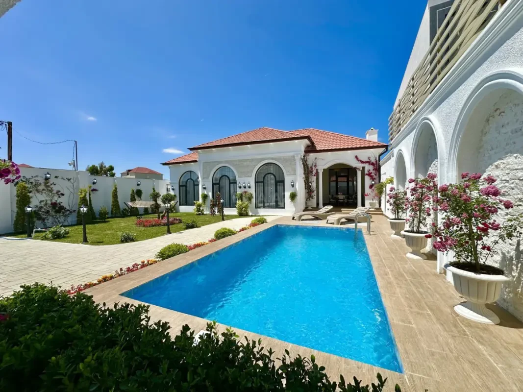 Satılır 4 otaqlı həyət evi 150 m²