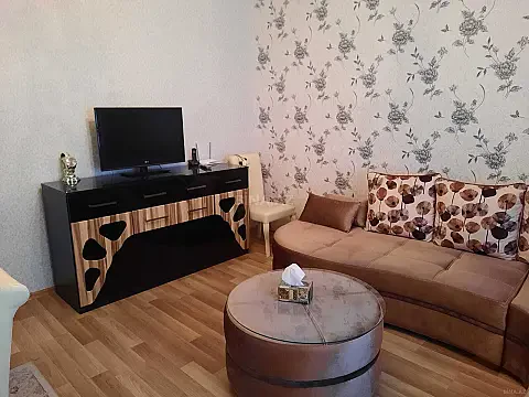 Kirayə verilir 3 otaqlı mənzil 90 m² — Bakı 3 otaq 90.00 m²