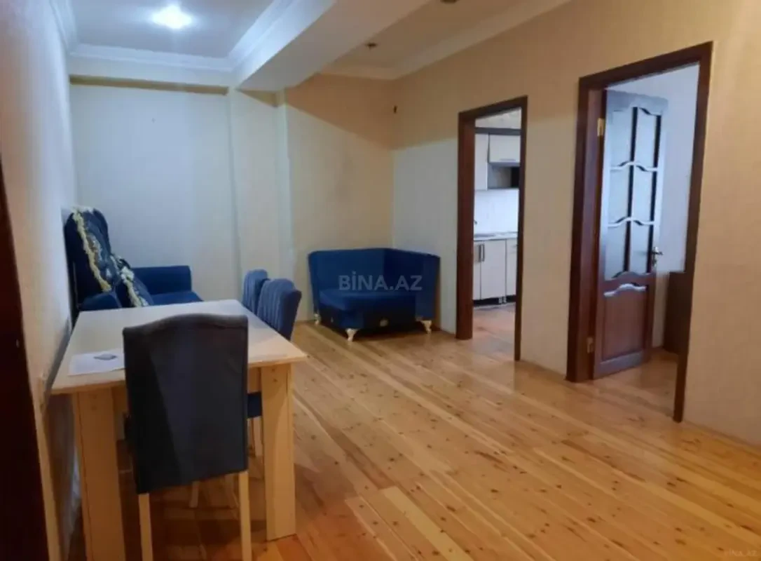 Kirayə verilir 2 otaqlı mənzil 85 m²