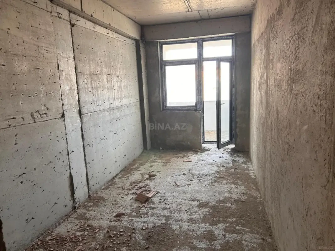 Satılır 3 otaqlı mənzil 126 m²