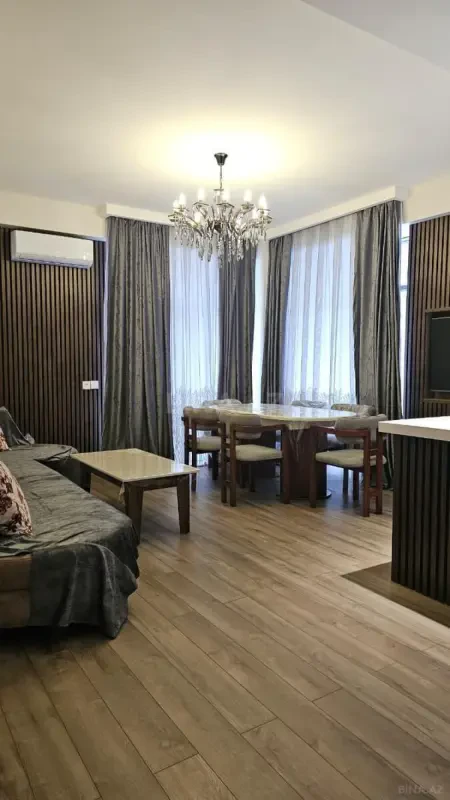 Kirayə verilir 3 otaqlı mənzil 125 m²