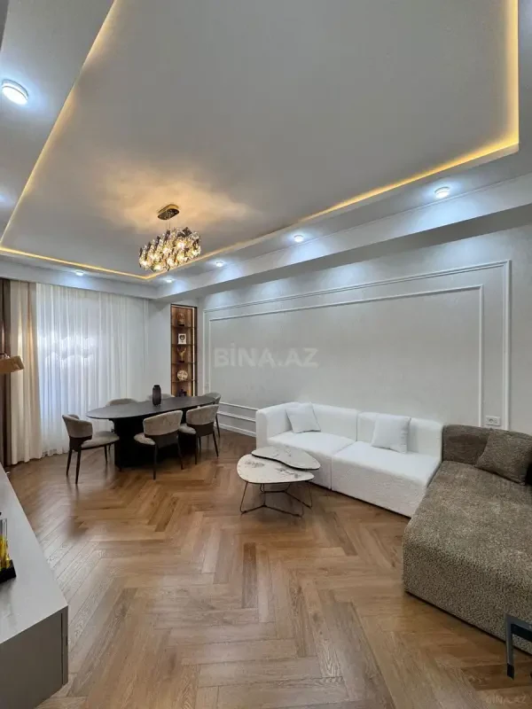 Satılır 2 otaqlı mənzil 85 m²