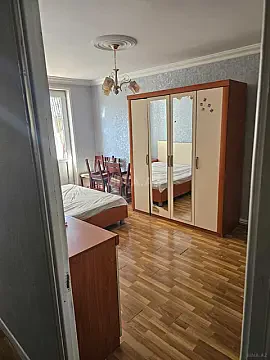 Kirayə verilir 3 otaqlı mənzil 90 m² — Bakı 3 otaq 90.00 m²