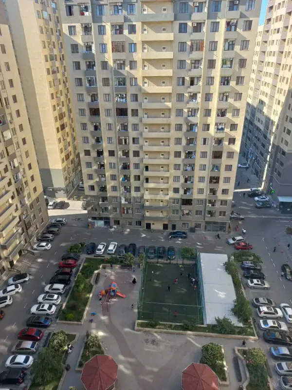 Kirayə verilir 3 otaqlı mənzil 110 m²