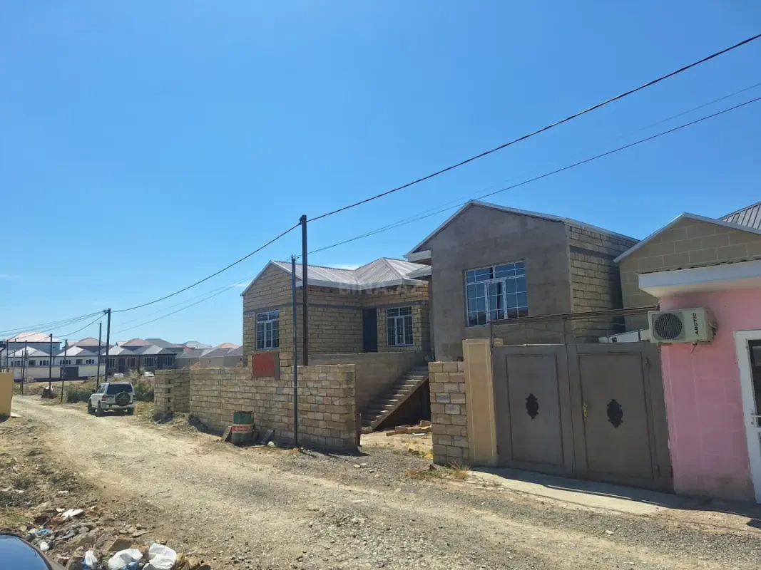 Satılır 3 otaqlı həyət evi 80 m²