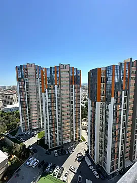 Kirayə verilir 4 otaqlı mənzil 132 m² — Bakı, Memar Əcəmi yanı 4 otaq 132.00 m²