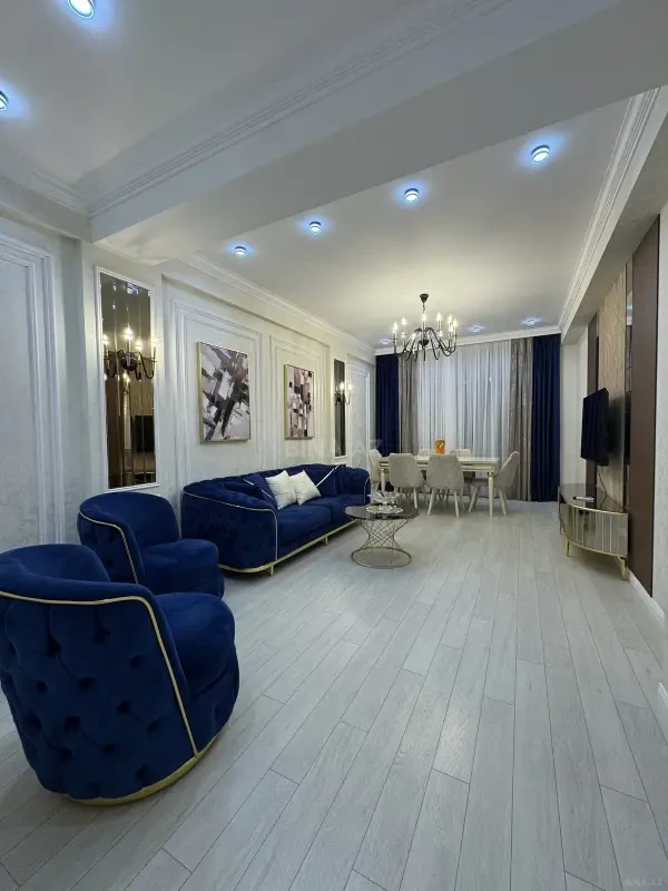 Satılır 3 otaqlı mənzil 112 m²