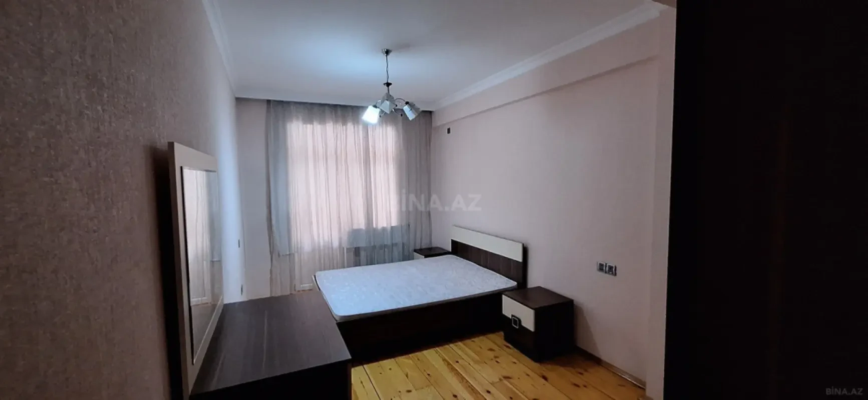 Kirayə verilir 2 otaqlı mənzil 80 m²
