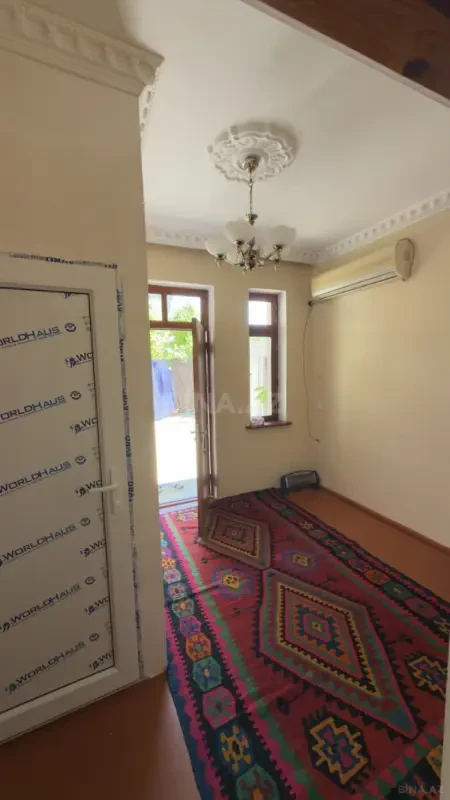Kirayə verilir 2 otaqlı həyət evi 80 m²