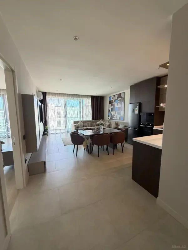Kirayə verilir 2 otaqlı mənzil 98 m²