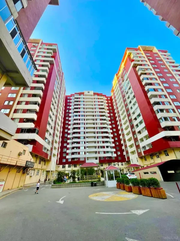 Kirayə verilir 2 otaqlı mənzil 70 m²