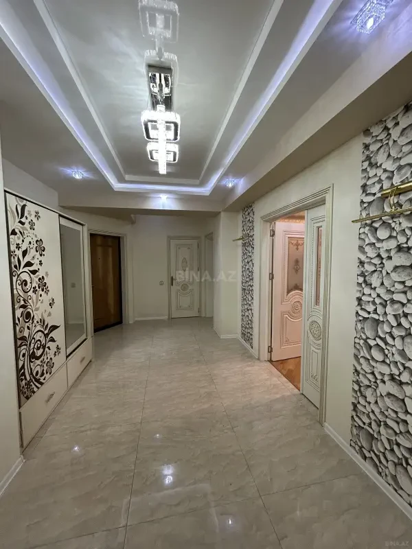 Kirayə verilir 3 otaqlı mənzil 103 m²