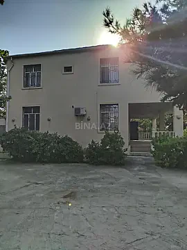 Kirayə verilir 6 otaqlı həyət evi 480 m² — Bakı, Novxanı 6 otaq 480.00 m²