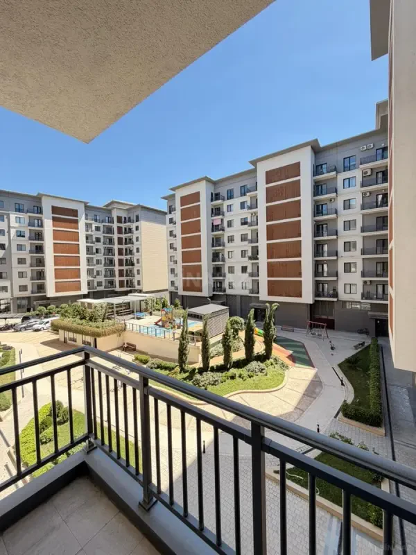Satılır 3 otaqlı mənzil 140 m²