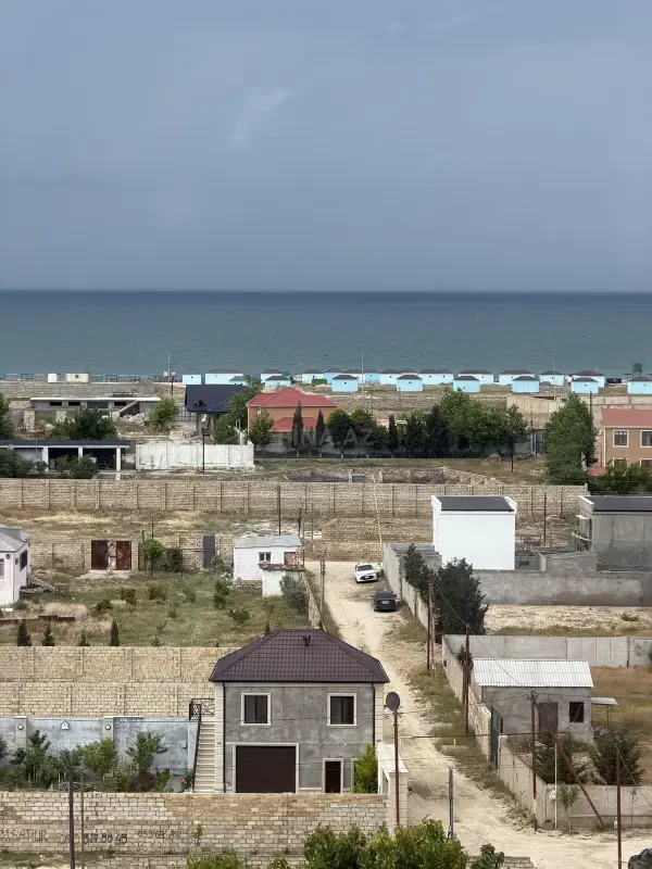 Satılır 5 otaqlı həyət evi 250 m²