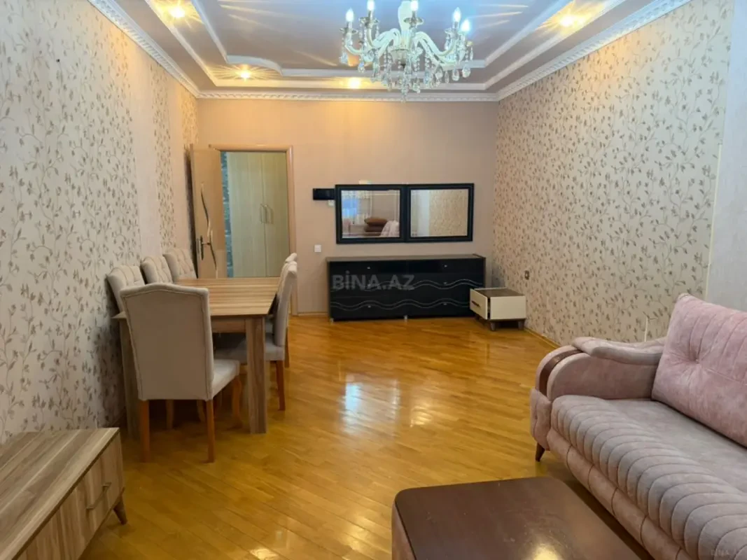 Kirayə verilir 2 otaqlı mənzil 96 m²