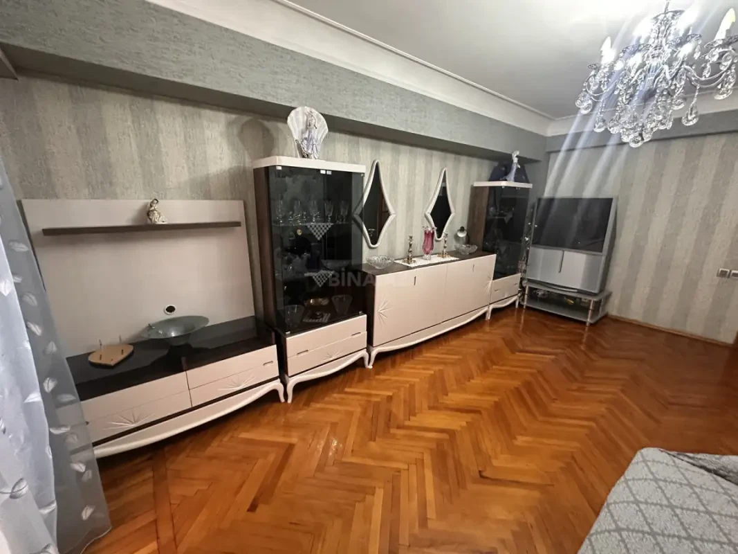 Satılır 3 otaqlı mənzil 70 m²