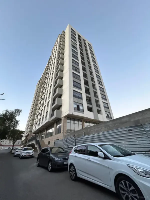 Satılır 2 otaqlı mənzil 84 m²