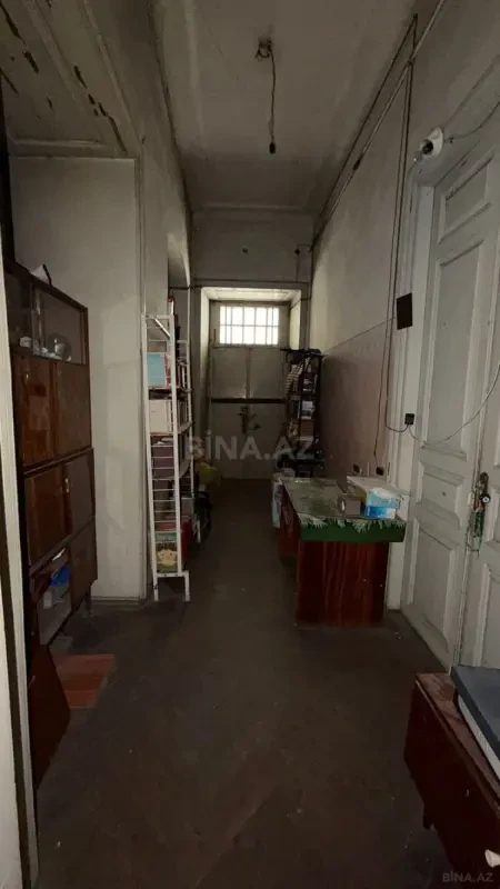 Satılır 4 otaqlı mənzil 160 m²