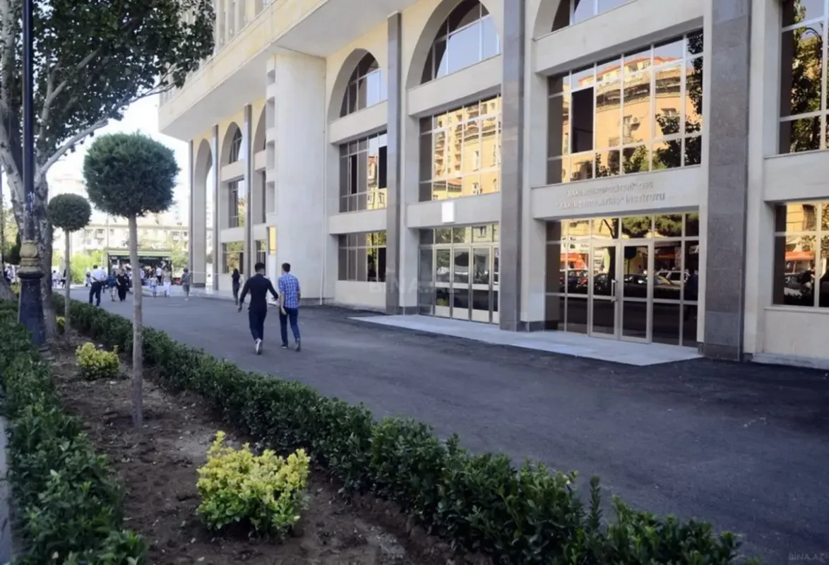 Satılır 1 otaqlı mənzil 40.5 m²