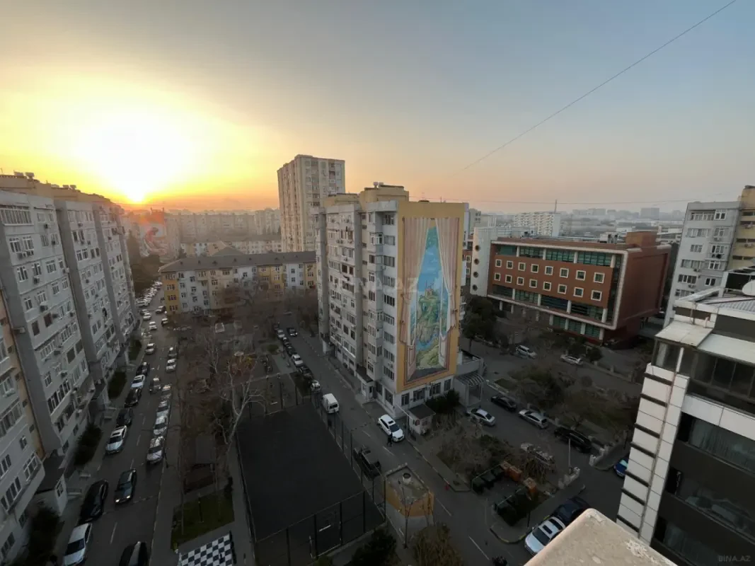 Satılır 3 otaqlı mənzil 110 m²