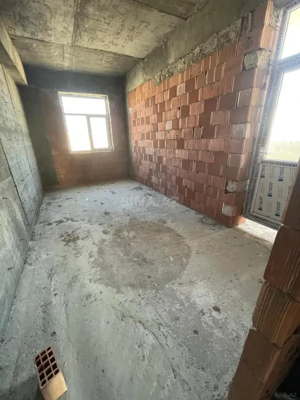 Satılır 3 otaqlı mənzil 114 m²