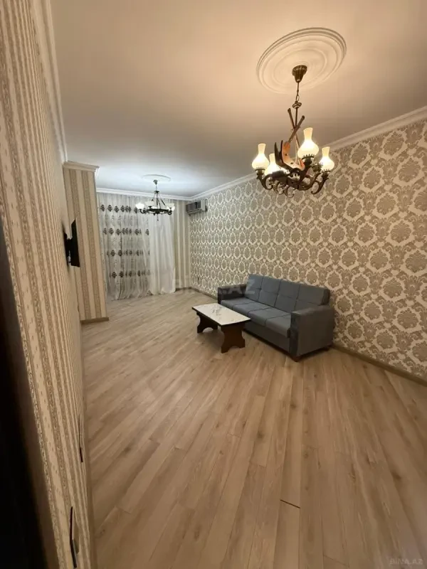 Kirayə verilir 2 otaqlı mənzil 70 m²