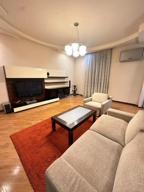 Kirayə verilir 3 otaqlı mənzil 85 m²