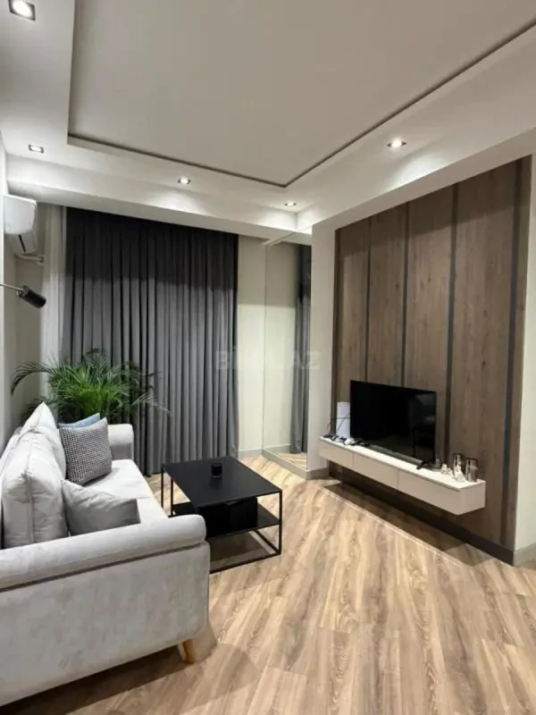Kirayə verilir 2 otaqlı mənzil 65 m²