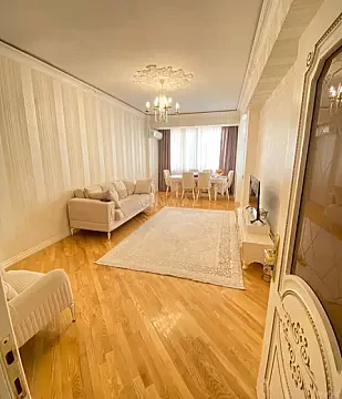 Satılır 3 otaqlı mənzil 110 m² — Bakı, İnşaatçılar 3 otaq 110.00 m²