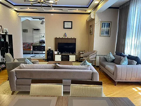 Kirayə verilir 4 otaqlı həyət evi 200 m² — Bakı, Badamdar 4 otaq 200.00 m²