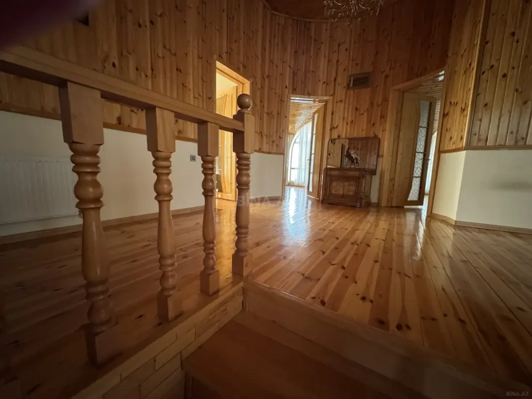 Satılır 4 otaqlı həyət evi 200 m²